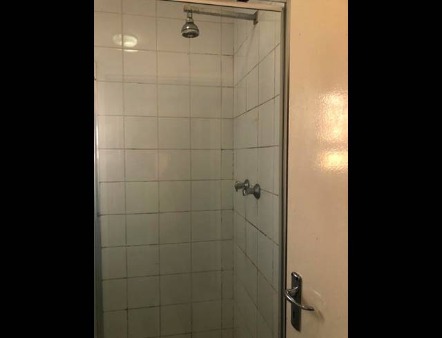 2 BEDROOM PROPERTY TO RENT IN MEER EN SEE